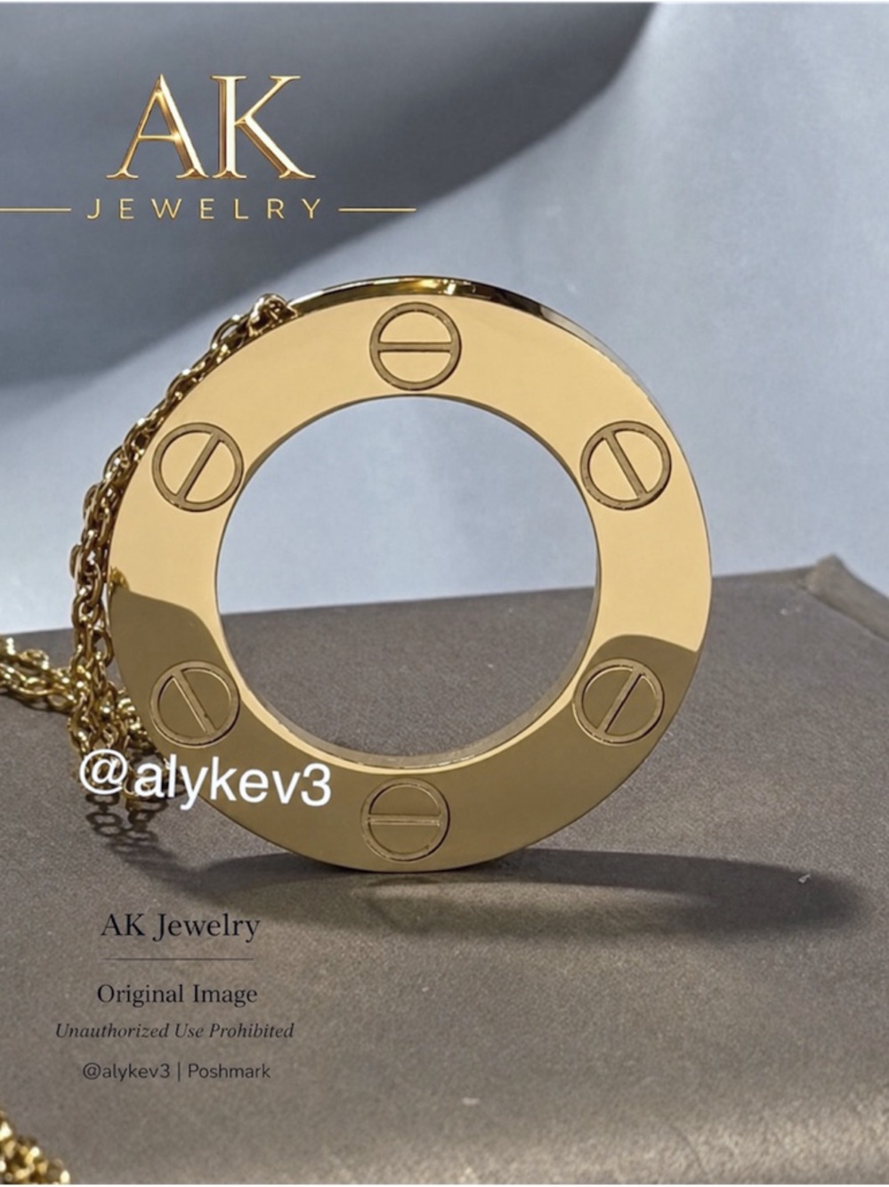 💎18k LUXURY Necklace Round Gold Plated, 18” Chain Circle